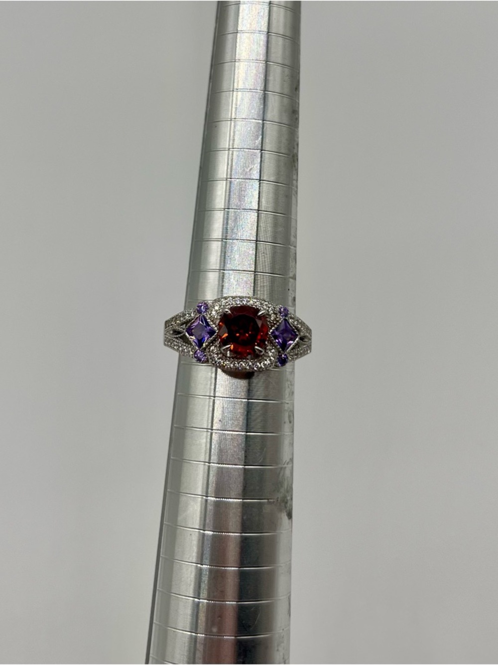 Sterling silver 925 Red Rudy Garnet Purple Gem Halo Ring size 9